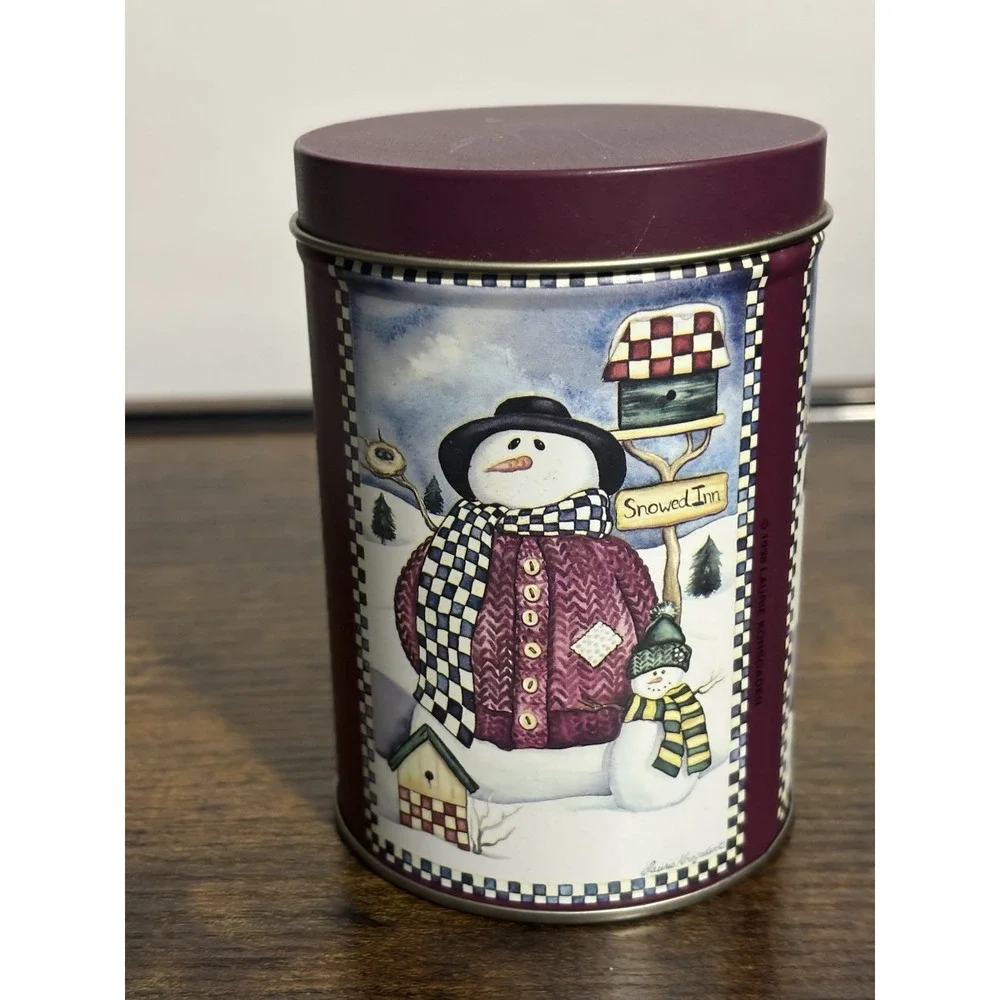 Christmas Tin‎